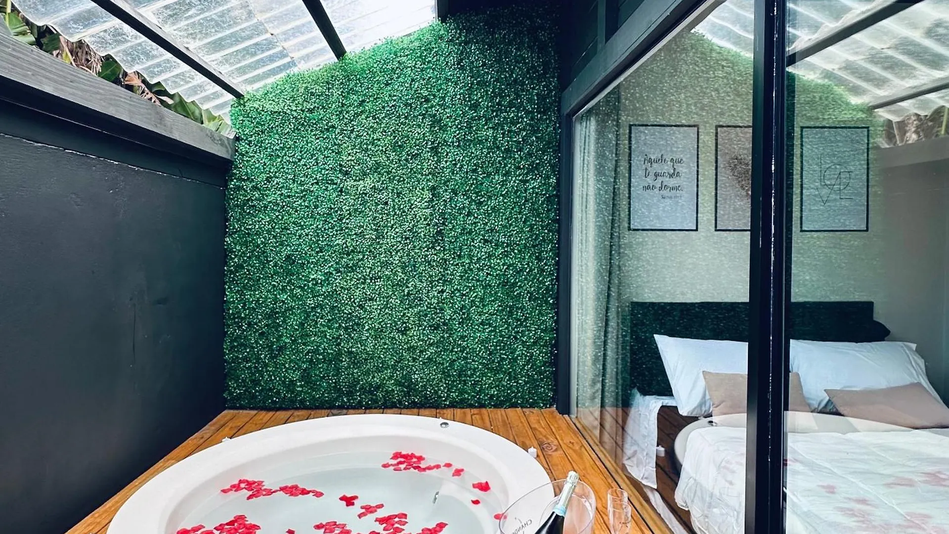 アパート Loft3 Com Jacuzzi Para Casal - Lofts Mariscal ボンビーニャス ブラジル